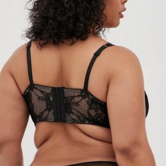 Torrid Dot Lace Underwire Bra - Picture 3 of 9